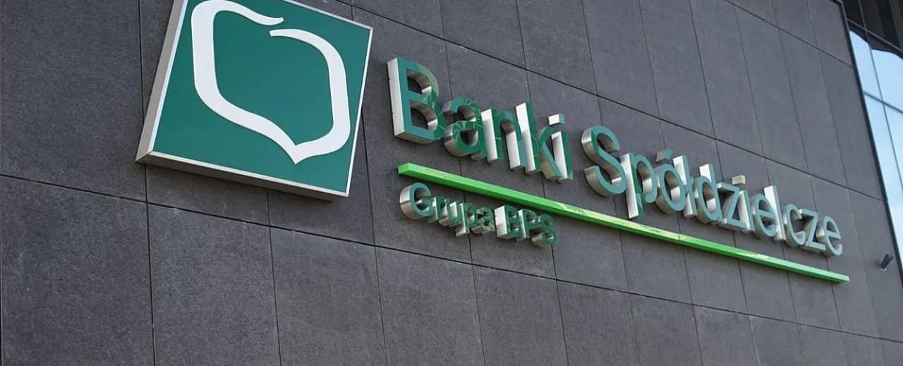 Który bank wprowadza ujemne oprocentowanie i co to oznacza dla oszczędności? Który bank wprowadza ujemne oprocentowanie i co to oznacza dla oszczędności?